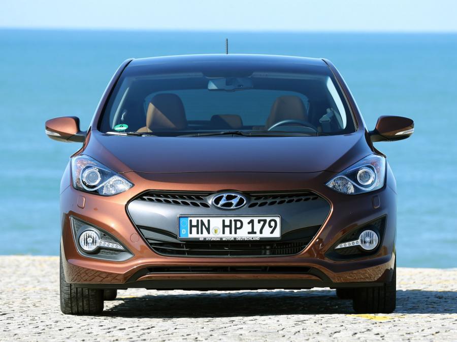  Hyundai i30 3-Door 2012 года  (фото 9 из 18)